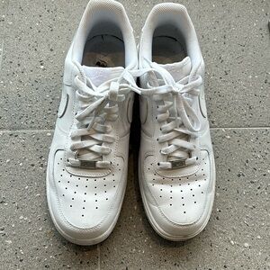 Nike Air Force Ones Men’s 11
